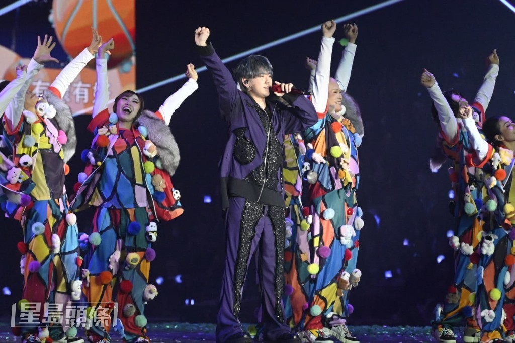 當然不少得的跳唱環節。 當然不少得的跳唱環節。