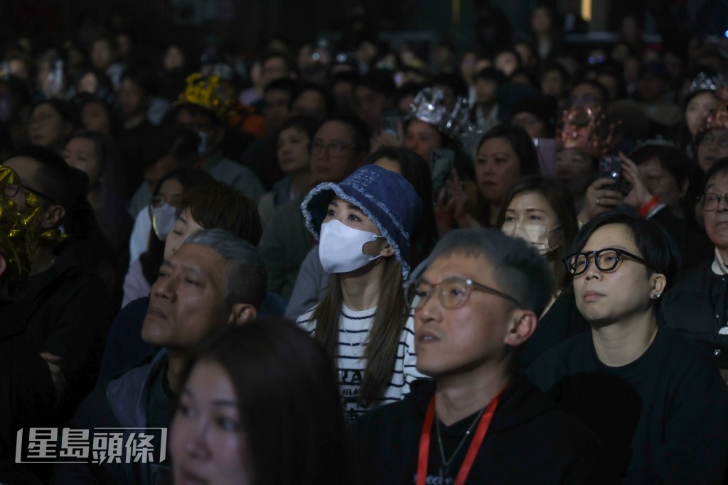 阿Sa都有嚟睇騷！