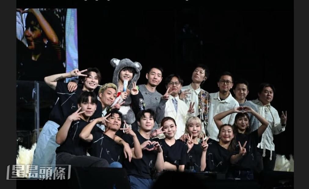兩場澳洲演唱會順利完成。 兩場澳洲演唱會順利完成。