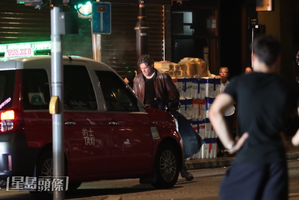 親身上陣拍攝! 親身上陣拍攝!