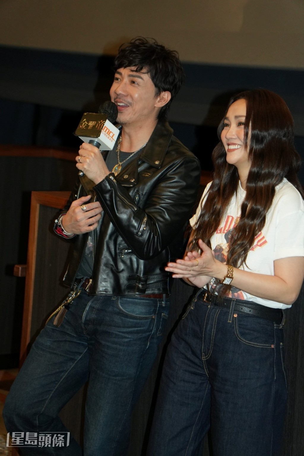 太太謝安琪更充當謝票場MC。 太太謝安琪更充當謝票場MC。