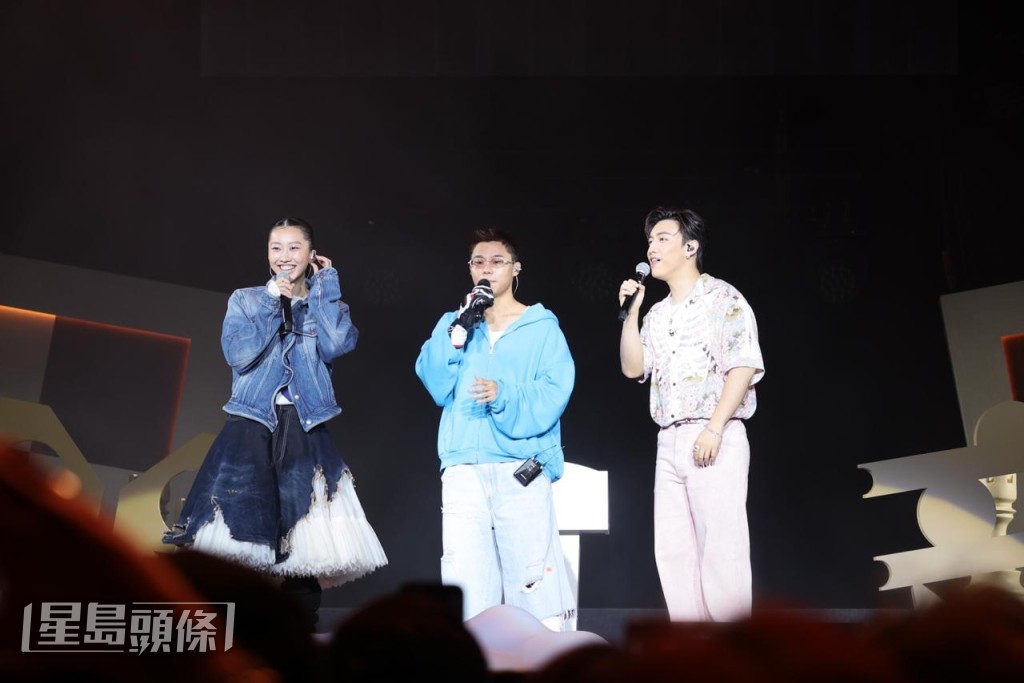 《拉闊音樂會 <3少於三 MC張天賦 X CONSTANCE X Gareth.T》昨晚（16日）在機場博覽館舉行。