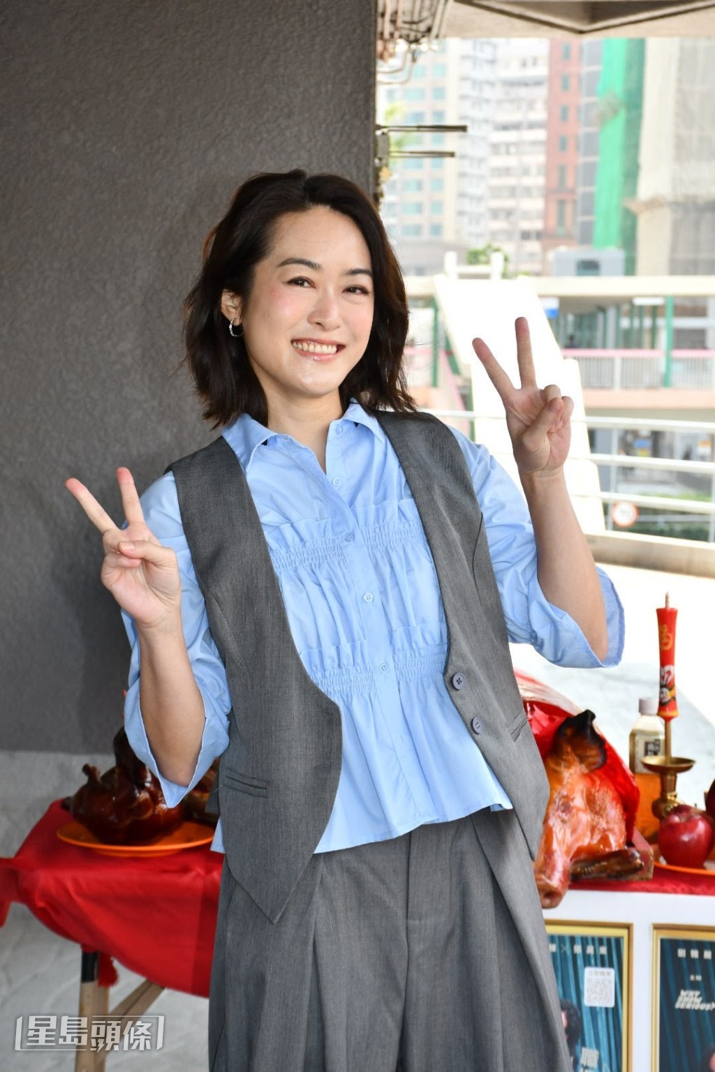 梁嘉琪感激圈中好友包括：李佳芯、楊潮凱、森美、小儀及「學是學非」節目一班台前幕後買飛支持。