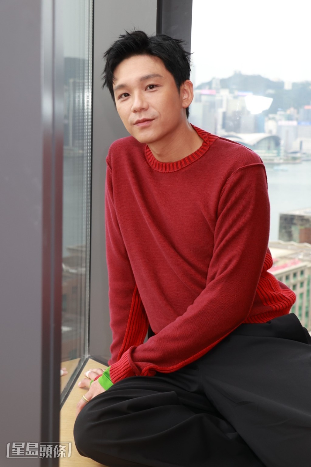 首次演舞台劇的小野表示自己不會想太多,盡量放鬆去面對這次演出。 首次演舞台劇的小野表示自己不會想太多,盡量放鬆去面對這次演出。