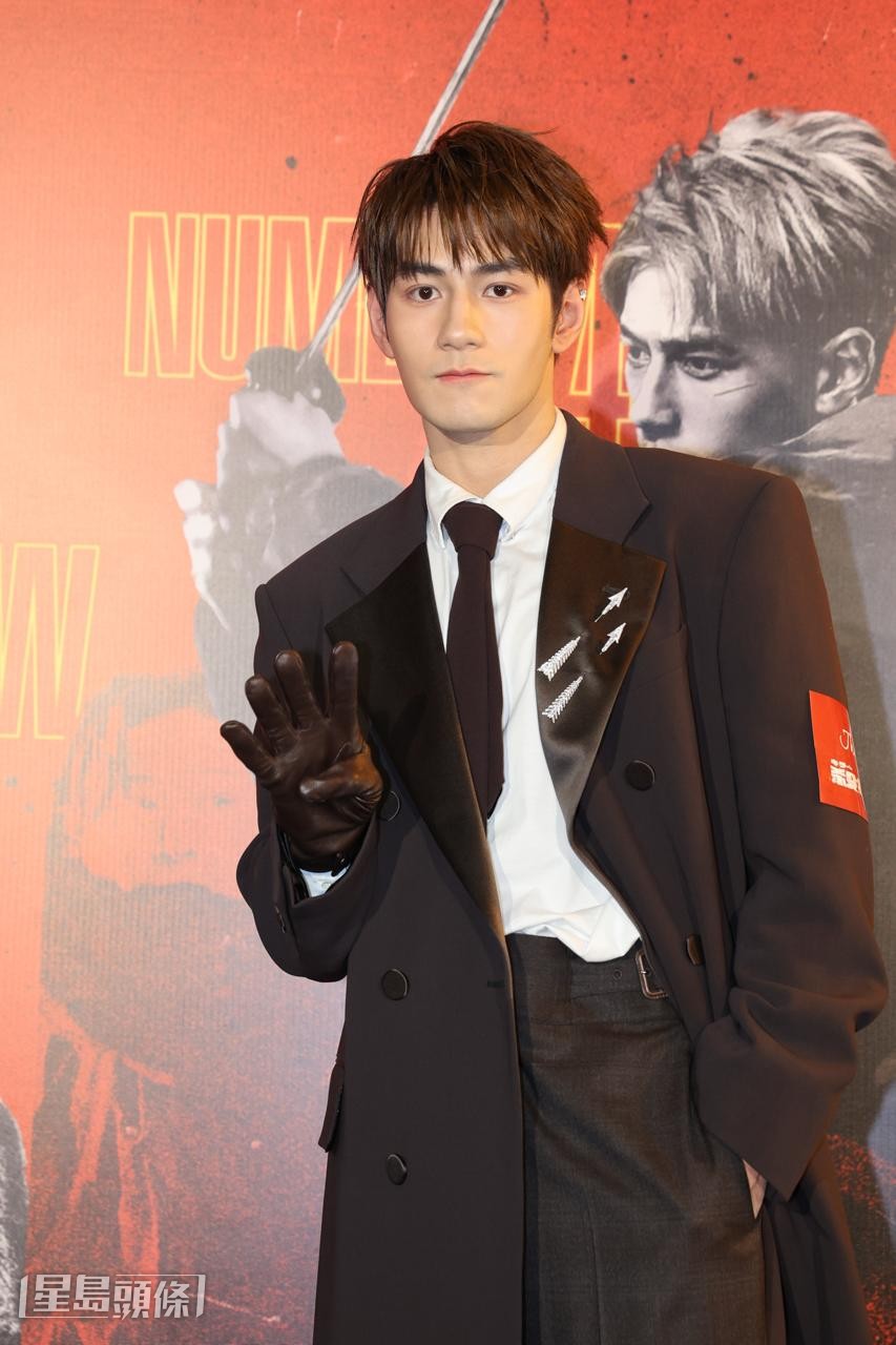 Jeffrey為演出而勁減8kg，以最低脂狀示人。