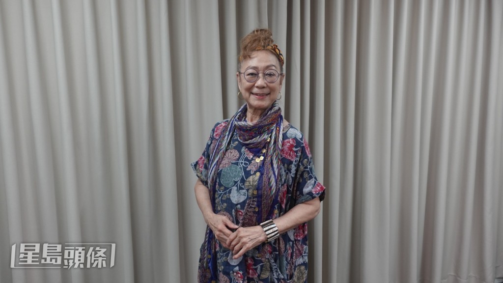 作為「腦神經跳掣專業戶」的黃文慧今次聲演神秘莫測的「陳蓉蓉」。 作為「腦神經跳掣專業戶」的黃文慧今次聲演神秘莫測的「陳蓉蓉」。