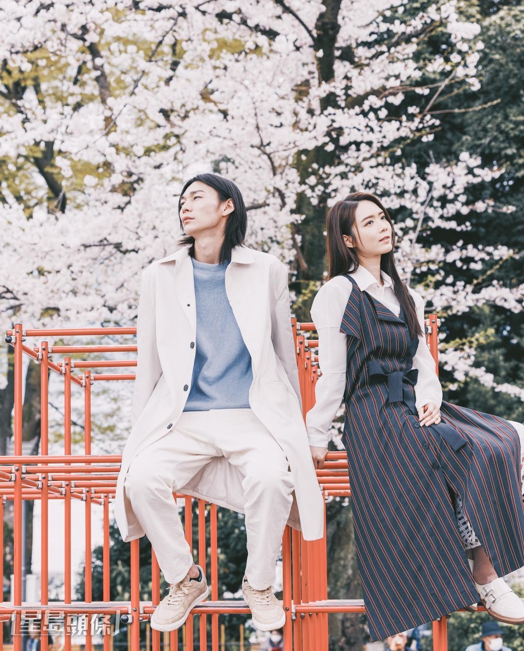 除了在日本製作音樂外,艾妮更順道拍埋MV及封面照。 除了在日本製作音樂外,艾妮更順道拍埋MV及封面照。