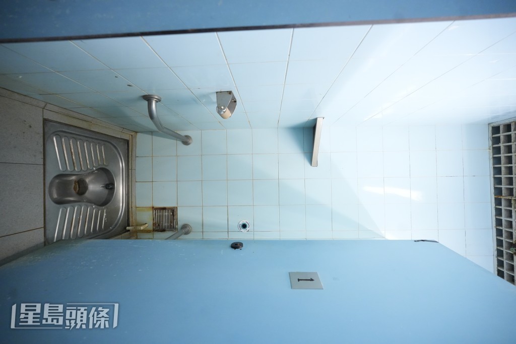 公廁內設施較老舊。劉駿軒攝 公廁內設施較老舊。劉駿軒攝
