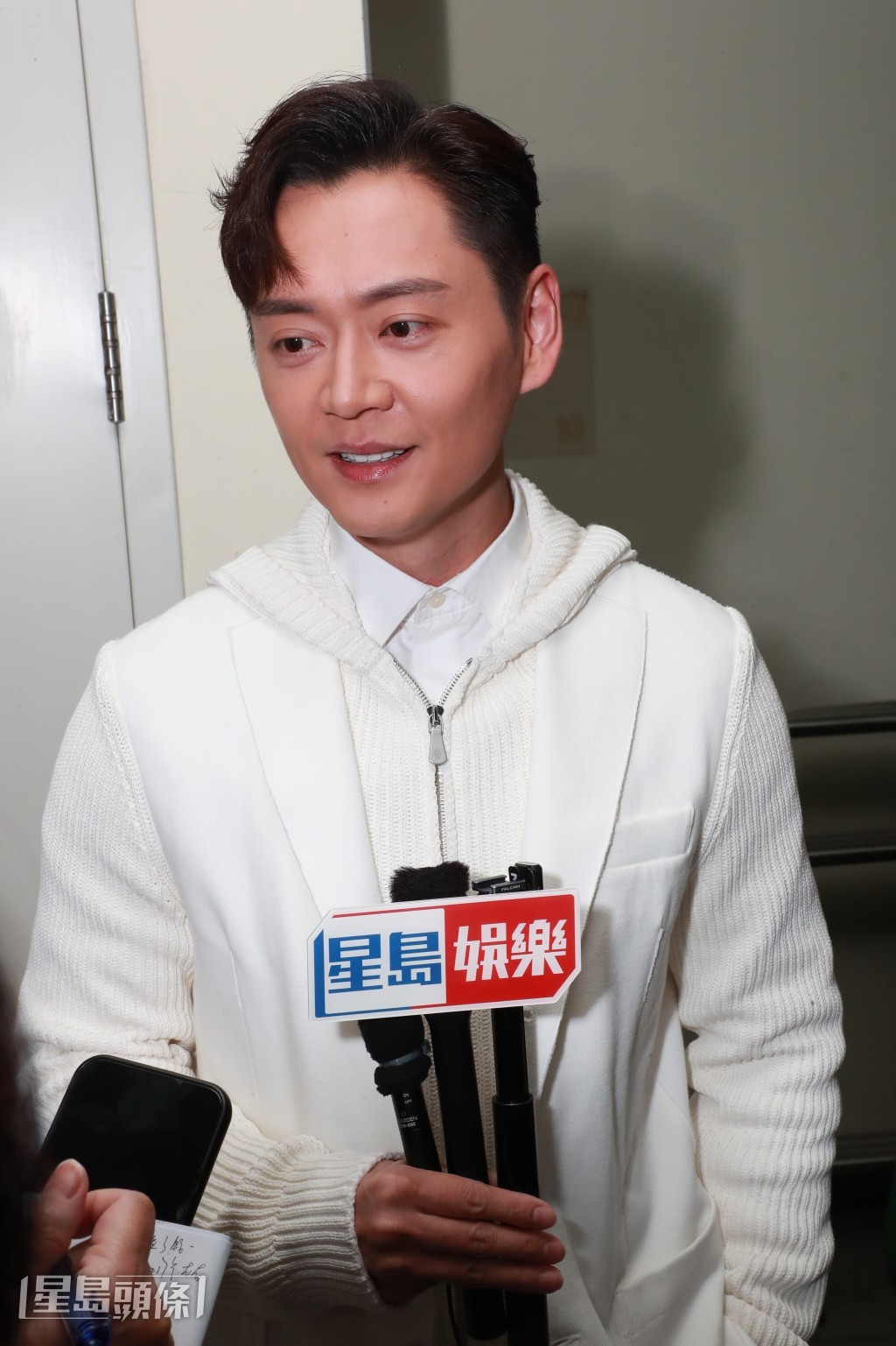 振朗更表示再性感的照片就自己私藏。