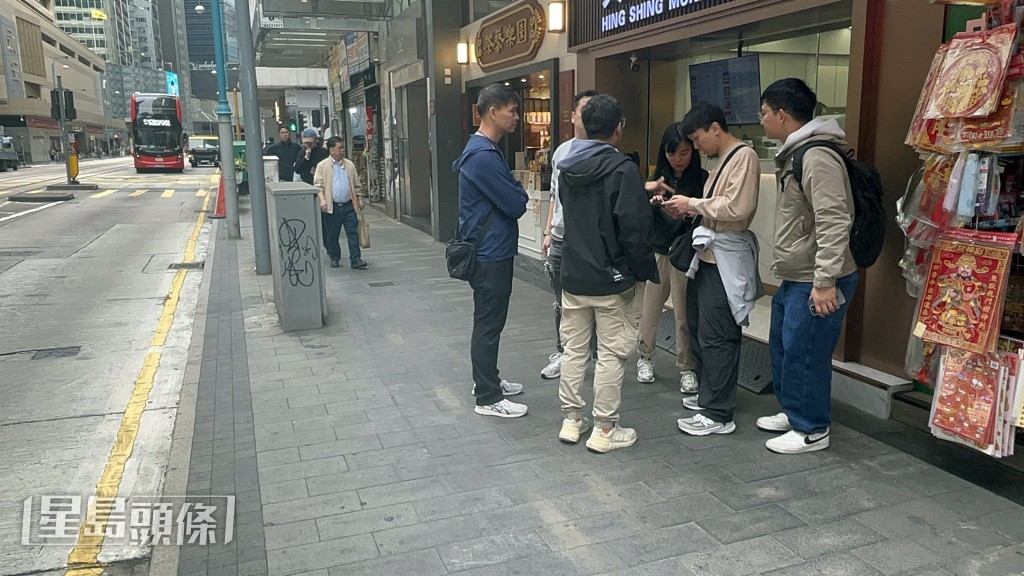 大批探員在場調查。楊偉亨攝