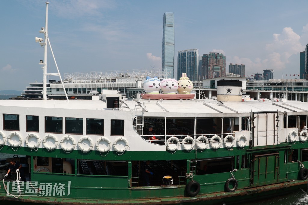 天星小輪上的3巨頭，成為打卡熱點。