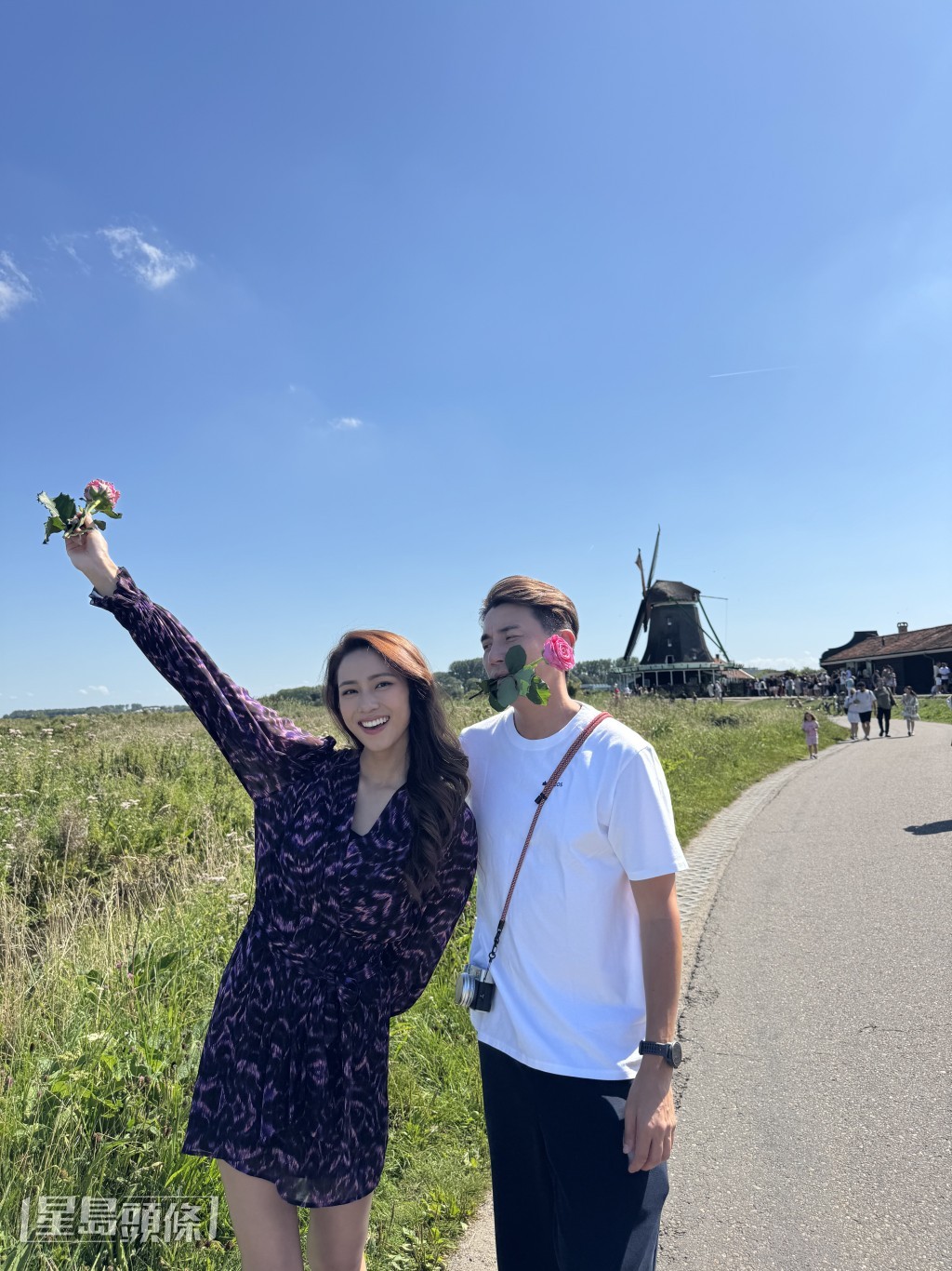 他們亦有踏足荷蘭,探索當地的花卉拍賣。 他們亦有踏足荷蘭,探索當地的花卉拍賣。