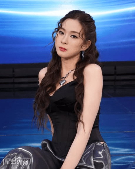 羅天宇指德德好勇敢,正面去面對所有問題。 羅天宇指德德好勇敢,正面去面對所有問題。