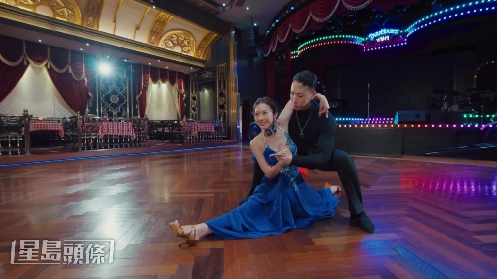 在美人魚學習班表現出色的何沛珈,學跳國標舞期間繼續大展身手。 在美人魚學習班表現出色的何沛珈,學跳國標舞期間繼續大展身手。