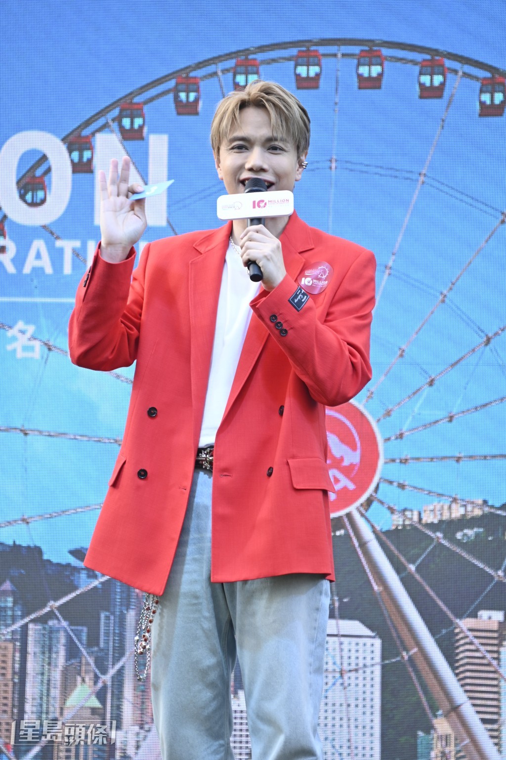 張敬軒提醒大家要做運動保持身體健康外,也要注重身心靈健康。 張敬軒提醒大家要做運動保持身體健康外,也要注重身心靈健康。