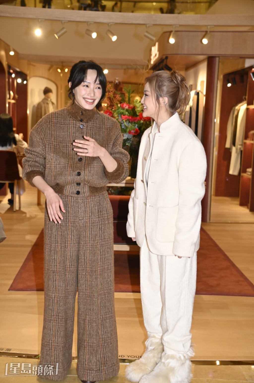 蔡思韵與阿Sa密密傾。