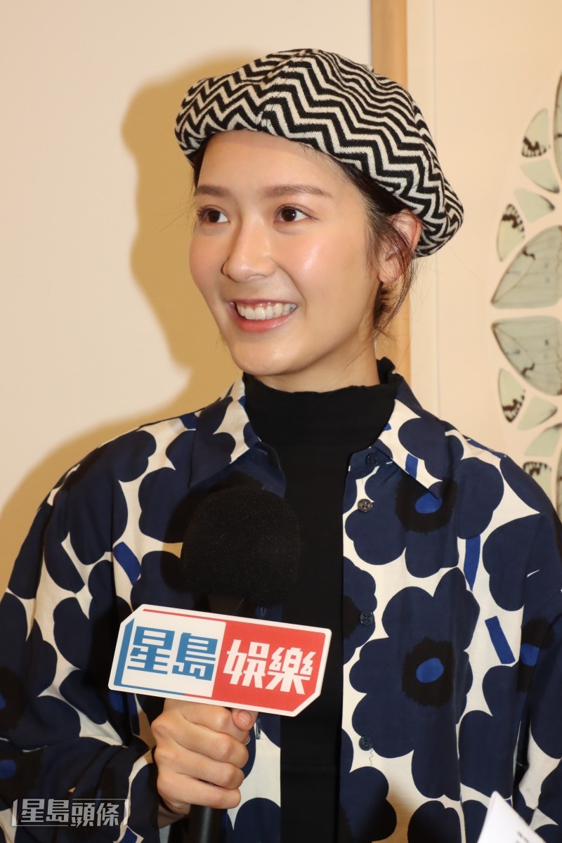 但聖誕節會回港,因為囡囡有表演,亦覺得不能錯過。 但聖誕節會回港,因為囡囡有表演,亦覺得不能錯過。