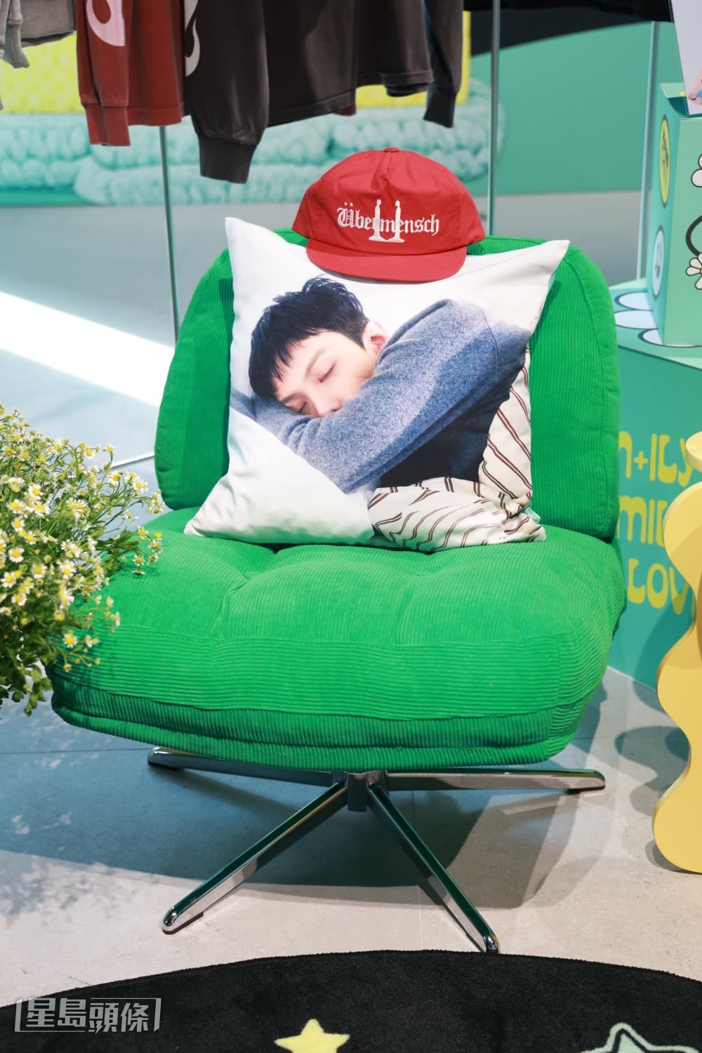 cushion 咕臣$250。