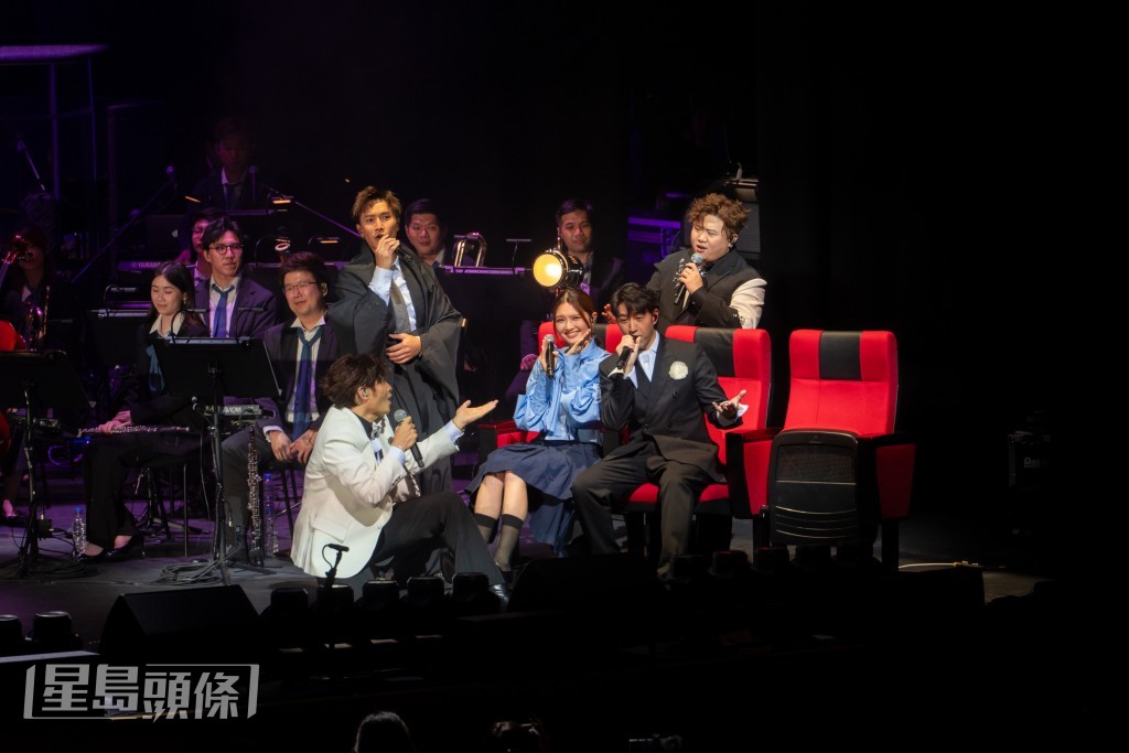 「一夜限定」男子組合各出奇謀奪取Cath芳心。 「一夜限定」男子組合各出奇謀奪取Cath芳心。