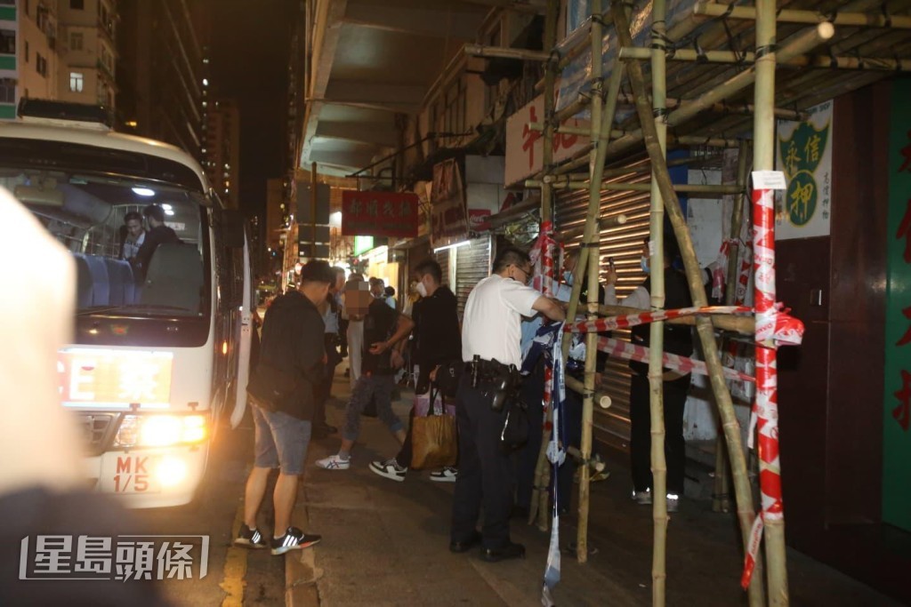 行動中警方共拘捕18人。