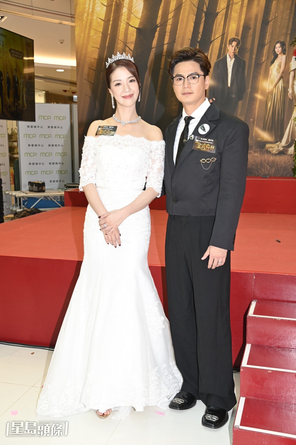 陳曉華拍攝台慶宣傳片成為TVB 6大新星其中之一,她感覺好幸運。 陳曉華拍攝台慶宣傳片成為TVB 6大新星其中之一,她感覺好幸運。