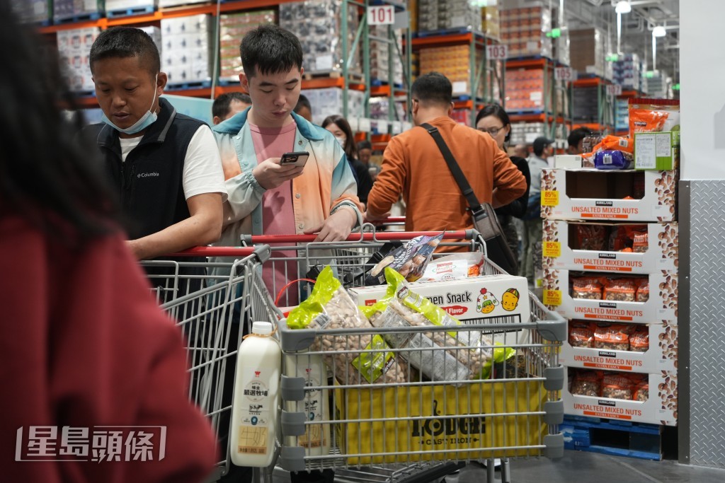 市民收穫豐碩。吳艷玲攝