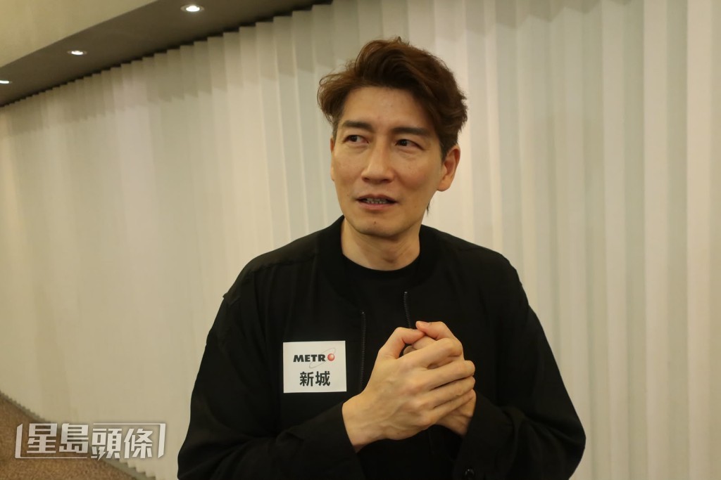 袁文傑在訪問中突然傷感,表示想起早年「已離開」的朋友和前輩。 袁文傑在訪問中突然傷感,表示想起早年「已離開」的朋友和前輩。