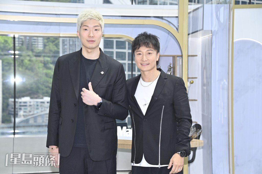 方力申表示相信自己是張家朗奪金後，第一個得到他簽名的粉絲，該簽名更被他珍藏在家。