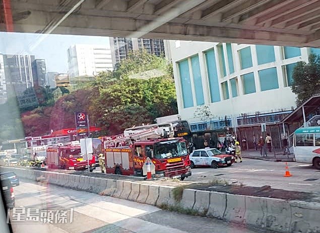 現場交通嚴重擠塞。fb：屯門公路塞車關注組