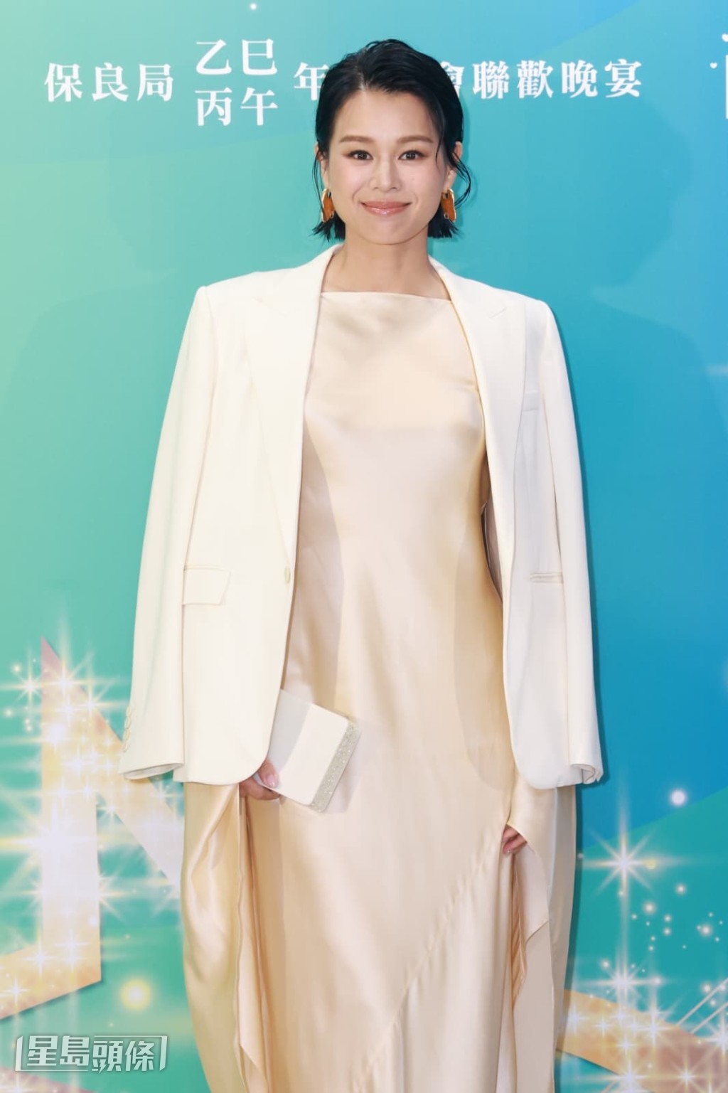 胡杏兒事前透過公關表示不接受訪問。