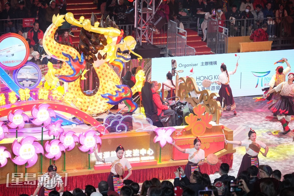 亞洲旅遊交流中心花車。 亞洲旅遊交流中心花車。