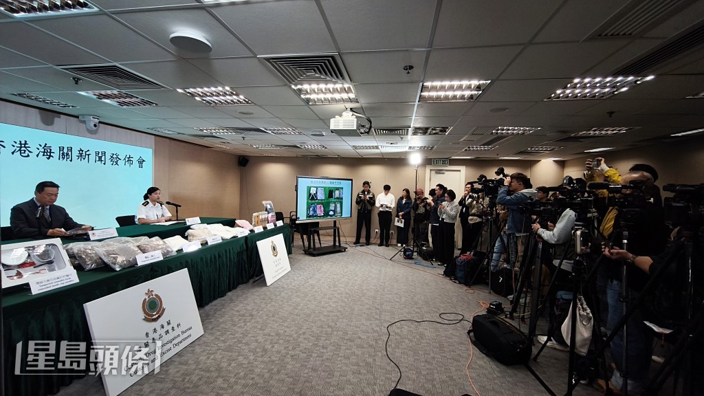 海關交代破案細節。梁國峰攝