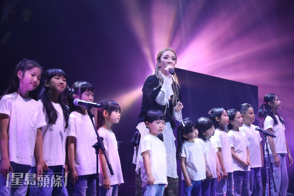 J.Arie邀請了10多位小朋友合唱《第一志願》！