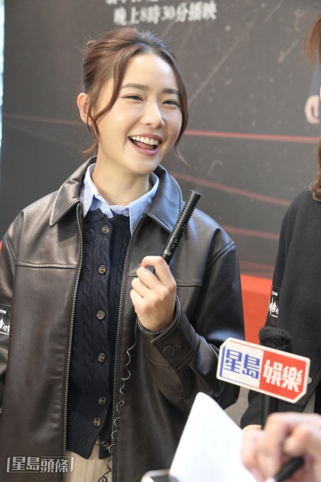 現實中修讀法律的戴祖儀，笑言演起上來得心應手。