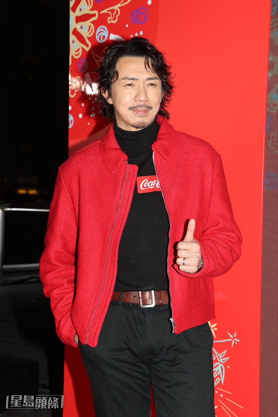 张继聪坦言今年有很多出色作品,今年他代表演艺人协会加入金像奖,所以需要开会了解过程。 张继聪坦言今年有很多出色作品,今年他代表演艺人协会加入金像奖,所以需要开会了解过程。