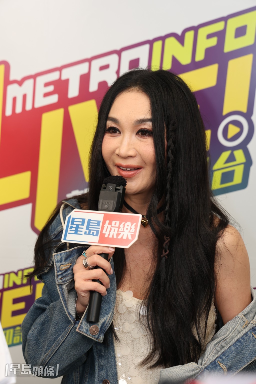 溫碧霞說平時面對粉絲太熱情，也不敢走得太近。