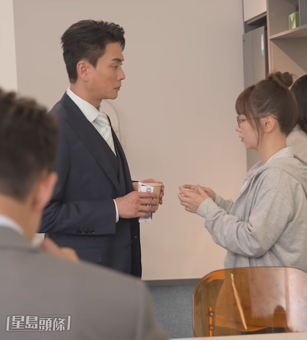 與Bosco因合演《新聞女王2》結緣,Vivian大讚對方可愛又搞笑。 與Bosco因合演《新聞女王2》結緣,Vivian大讚對方可愛又搞笑。