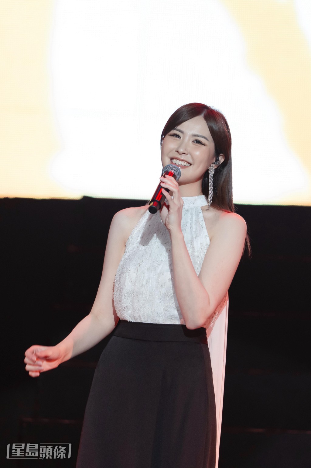 阿Moon獲Hubert讚是被演員耽誤的歌手! 阿Moon獲Hubert讚是被演員耽誤的歌手!
