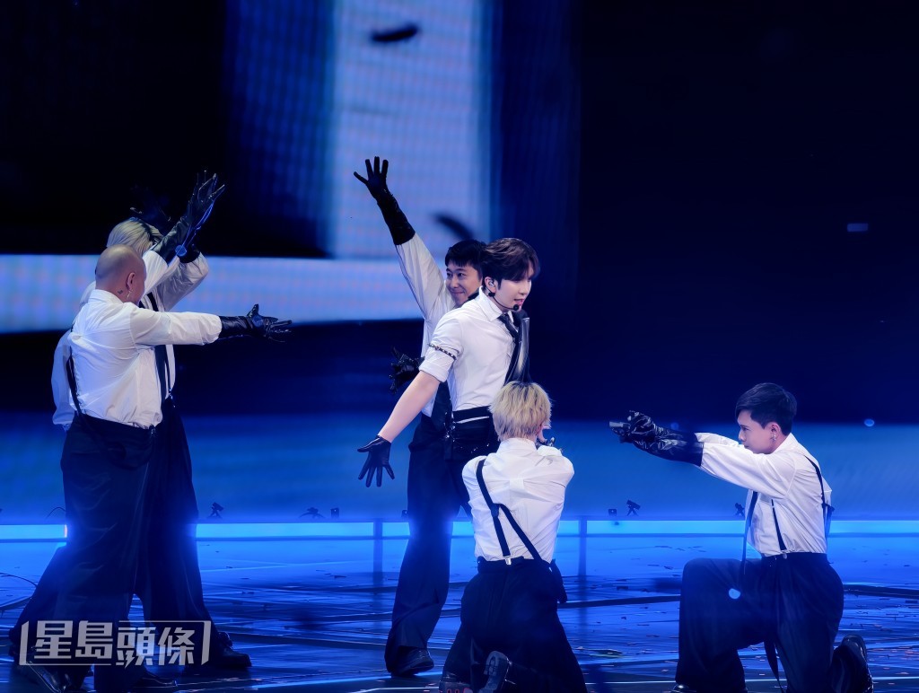 Anson Lo帶來《Charisma》及《Heartbreaker》medley