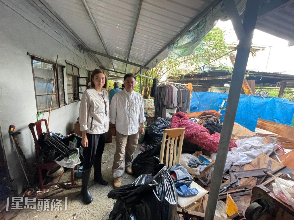 仁濟慈善大使麥包及陳嘉桓前往上水虎地坳村，視察黑雨後受災住所情況。