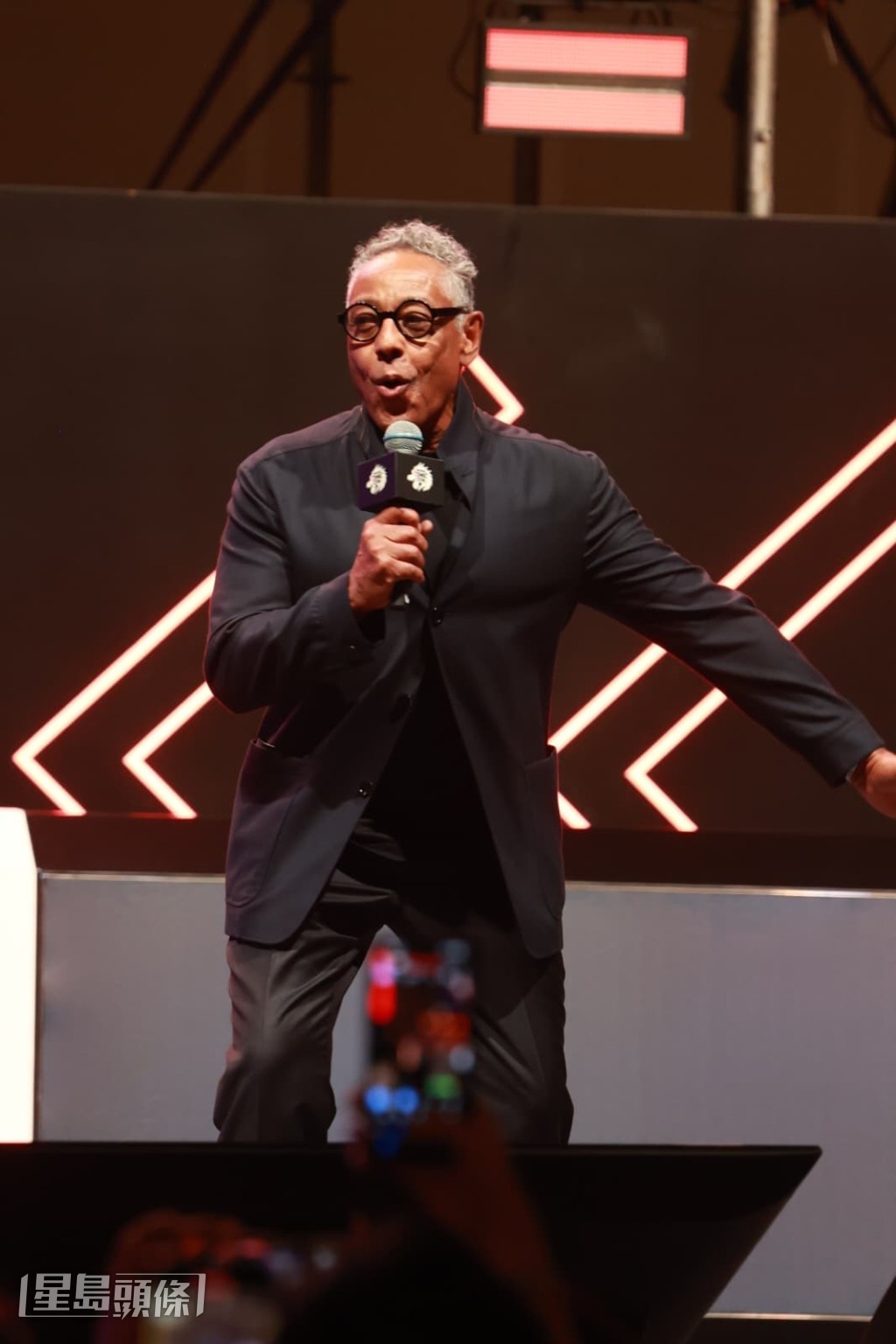 美劇《絕命毒師》「炸雞佬」Giancarlo Esposito