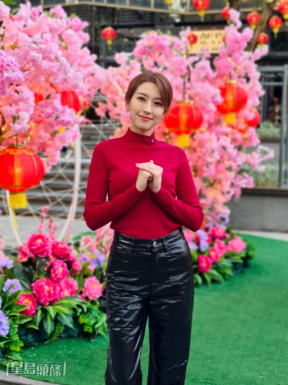 姚子羚則分享自己熱愛蘭花，過年前必定親自到較遠地區如元朗選購蘭花。