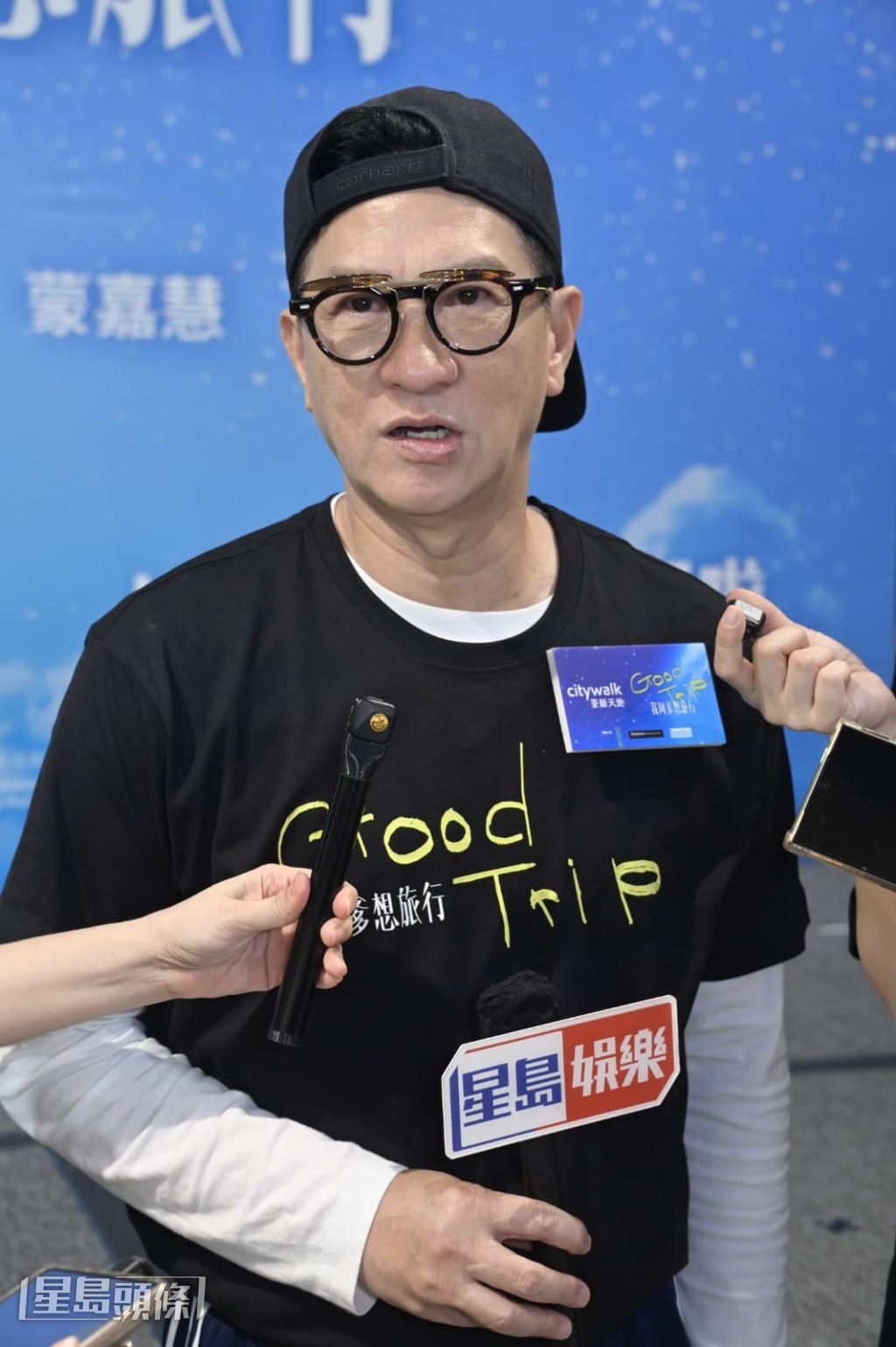 問到張家輝可有男仔介紹給鍾雪瑩,他即表示介紹邱士縉,當知道邱士縉快將結婚時,他笑說:「偷下情都幾刺激!」 問到張家輝可有男仔介紹給鍾雪瑩,他即表示介紹邱士縉,當知道邱士縉快將結婚時,他笑說:「偷下情都幾刺激!」