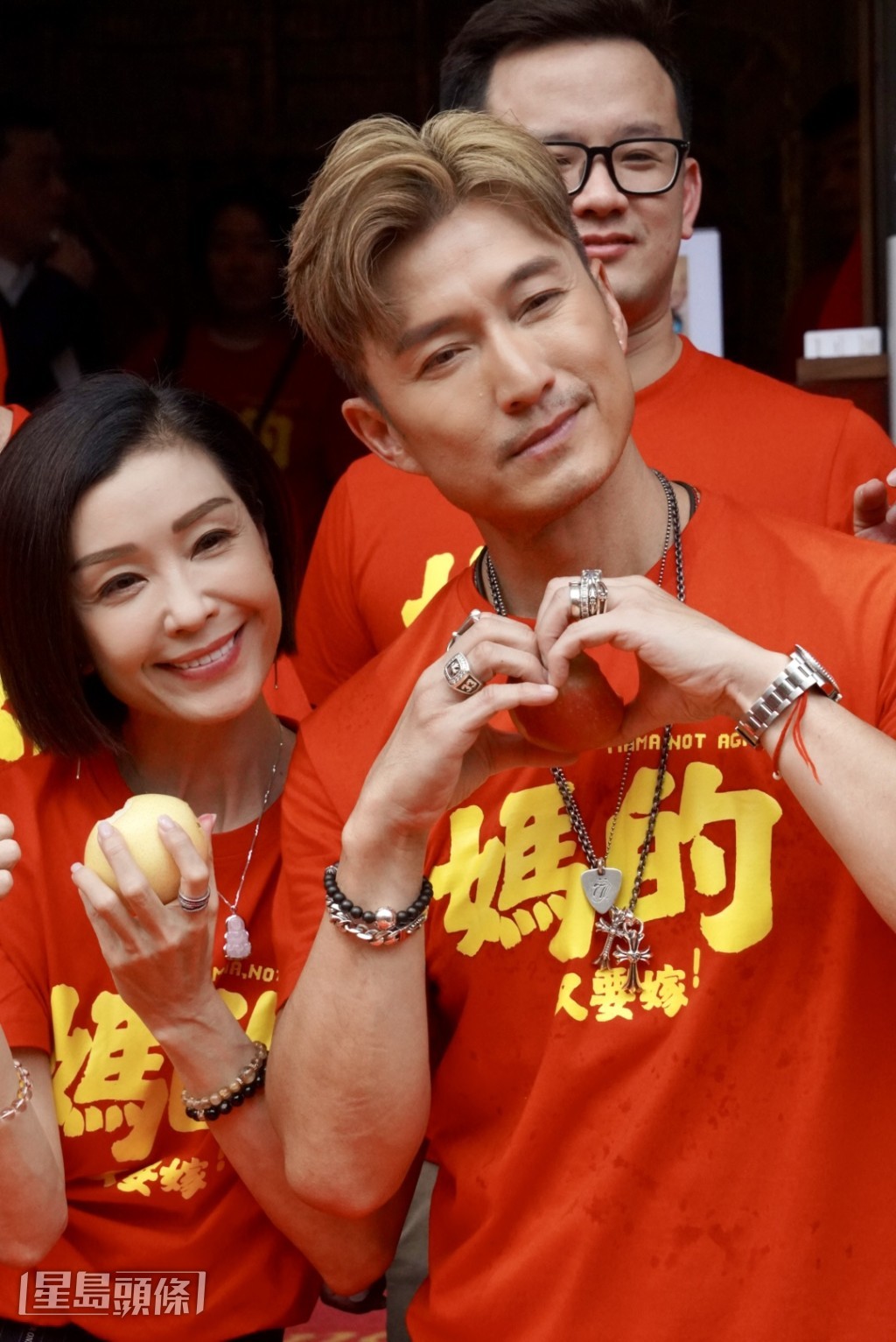 伍姑娘指本身好接受做阿媽角色，但當知道兩個仔是山聰同阿Bob時愕一愕然。
