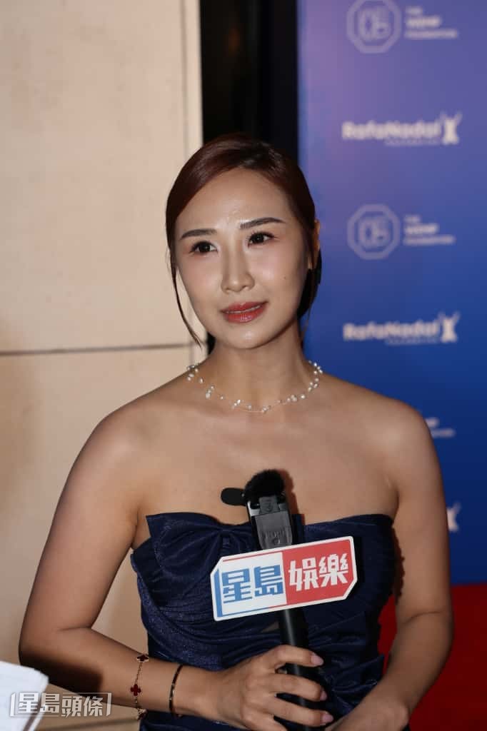 問到會否出性感年曆?她表示是否性感要到時再睇狀況。 問到會否出性感年曆?她表示是否性感要到時再睇狀況。