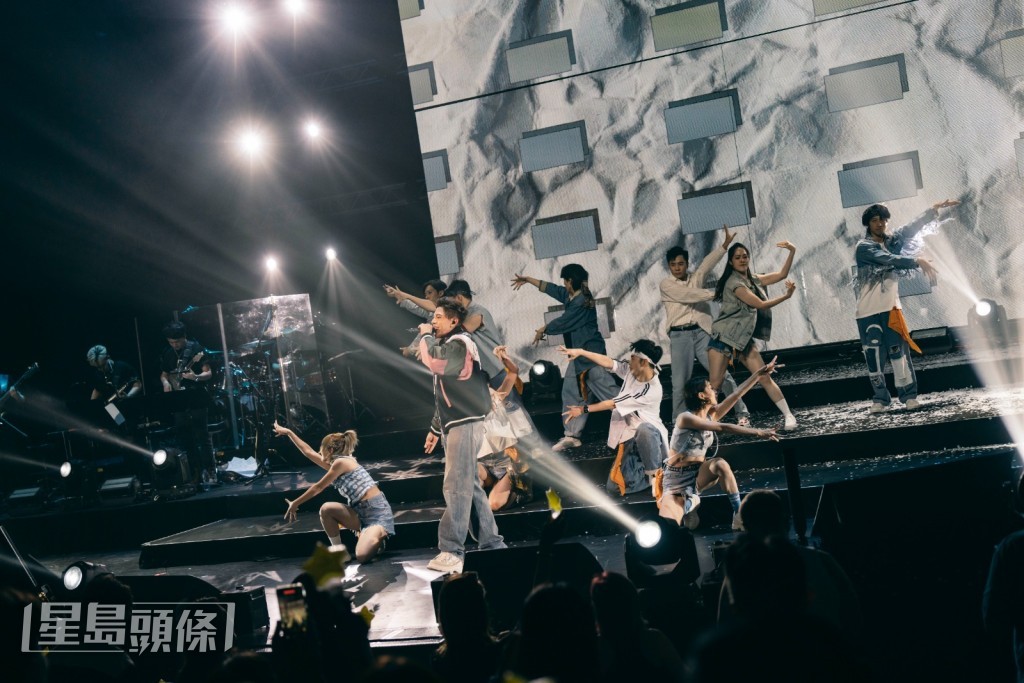 他希望透過今次香港站演唱會去多謝香港以及一班古粉。