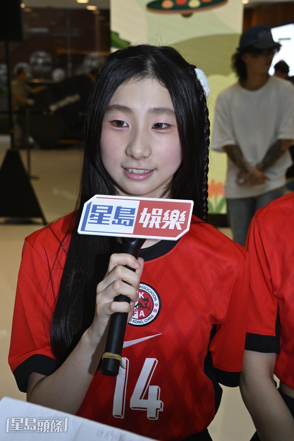 只有14歲的李曉琳(Fiona)參與女團,父母可會擔心她的學業?她表示媽媽叫她來參加。 只有14歲的李曉琳(Fiona)參與女團,父母可會擔心她的學業?她表示媽媽叫她來參加。