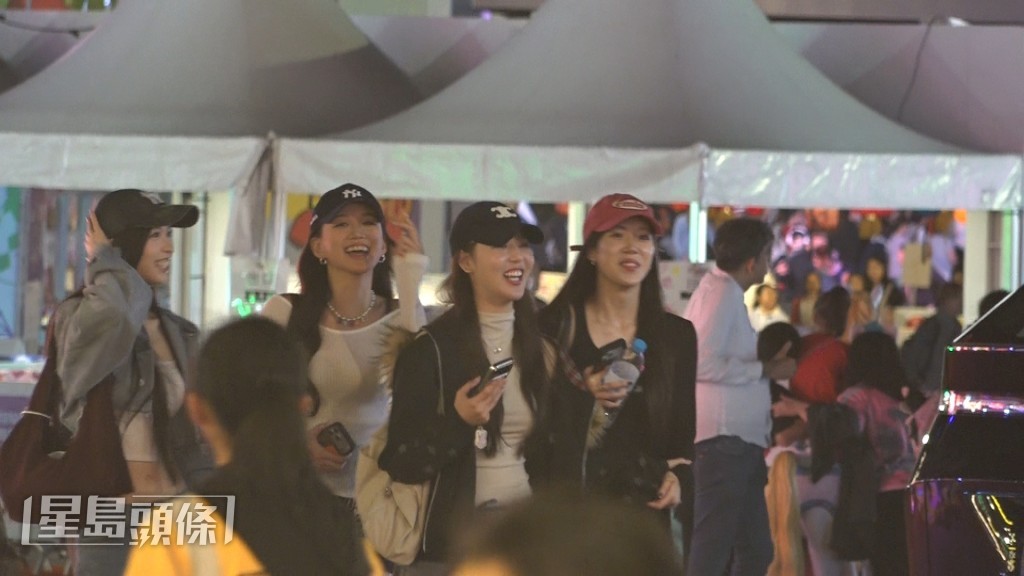 （左起）阿妹、Carina、坂部佩莎、TANIA四位高妹密謀組成「九頭身」限定新女團。