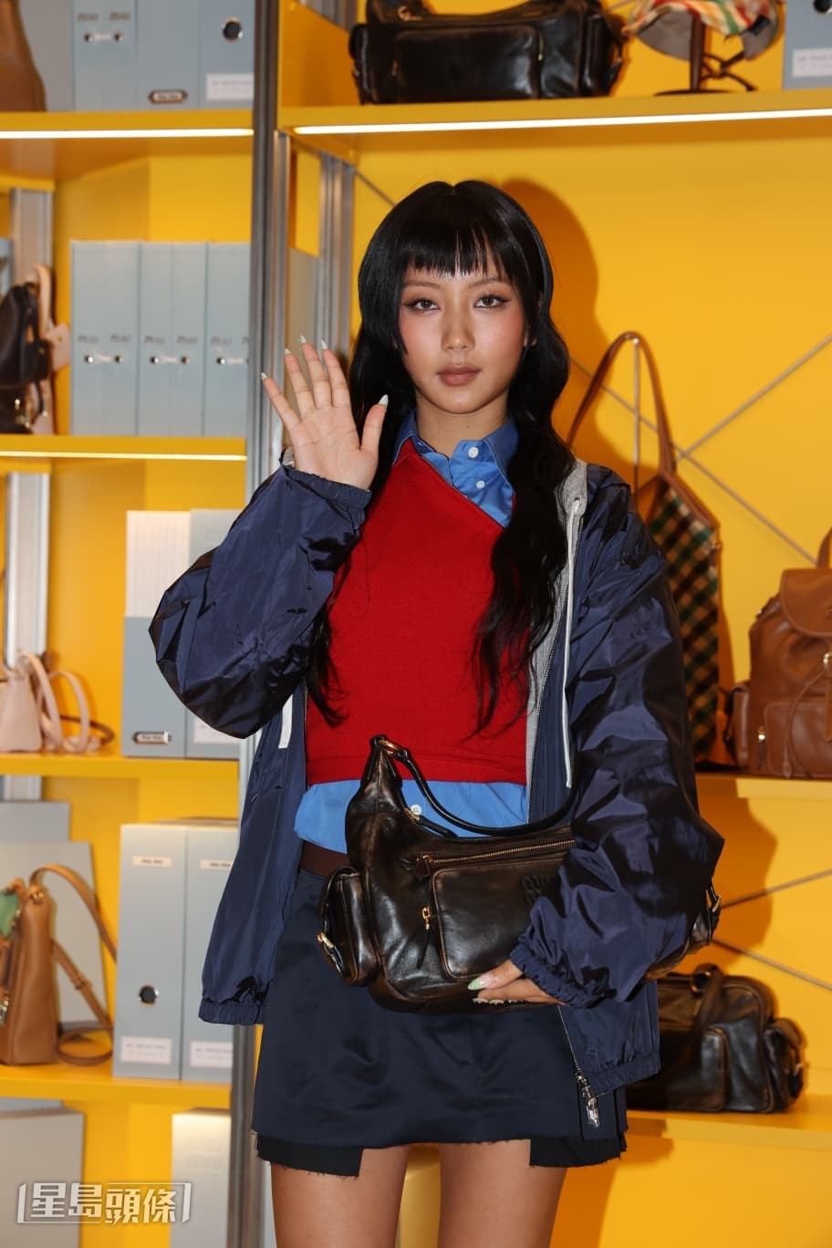 問她可覺得自己是100分女友？她笑說：「又無這樣想。」