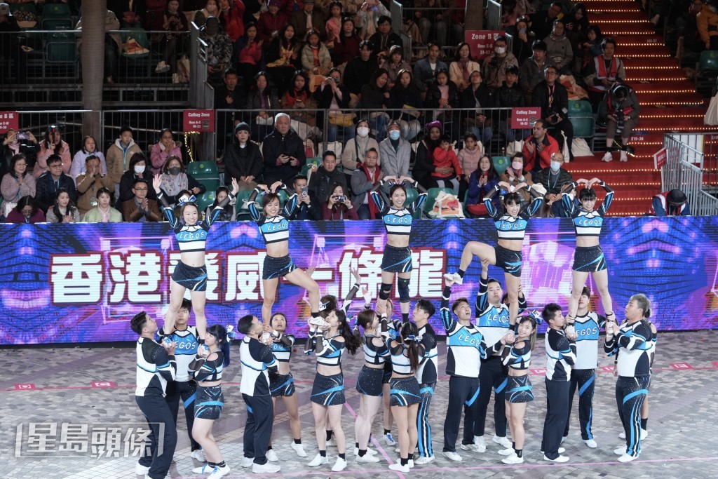 啦啦隊表演。劉駿軒攝 啦啦隊表演。劉駿軒攝